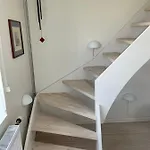 Stor Lys Med Terrasse Og Altan Apartmán