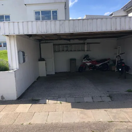 아파트 Stor Lys Med Terrasse Og Altan *